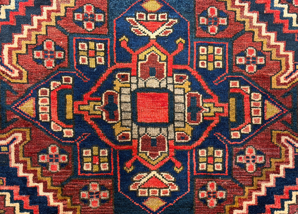 Antique Hand-Knotted Bakhtiari Rug - 5’5”x8’4”