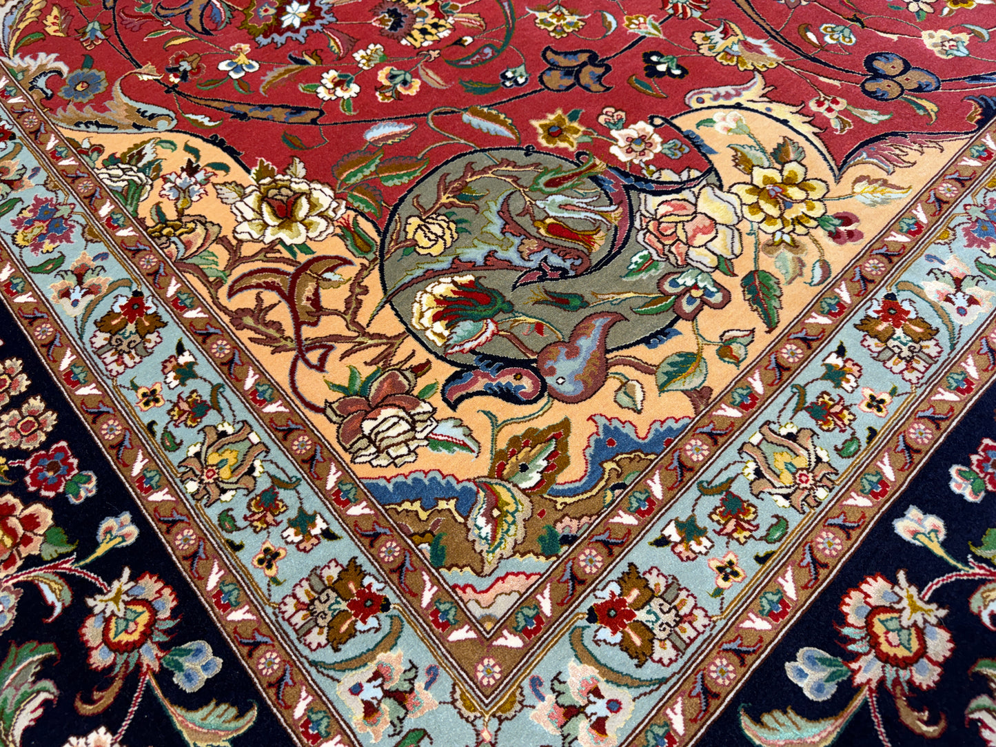 9’8”x13’4” Very Fine Hand-Knotted Persian Tabriz 80 Raj Signed Gharabaghi Area Rug