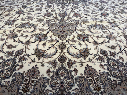 11’7”x16’6” Palace Size Hand-Knotted Wool & Silk Isfahane Area Rug 11x16