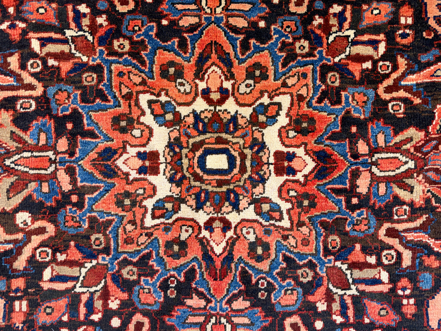 9’1”x11’9” Hand-Knotted Persian Heriz Area Rug