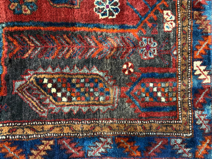 Hand-Knotted Persian Hamadan Rug - 5’3”x9’3”