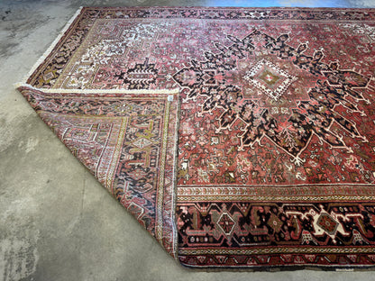 9’10”x13’ Hand-Knotted Persian Heriz Area Rug