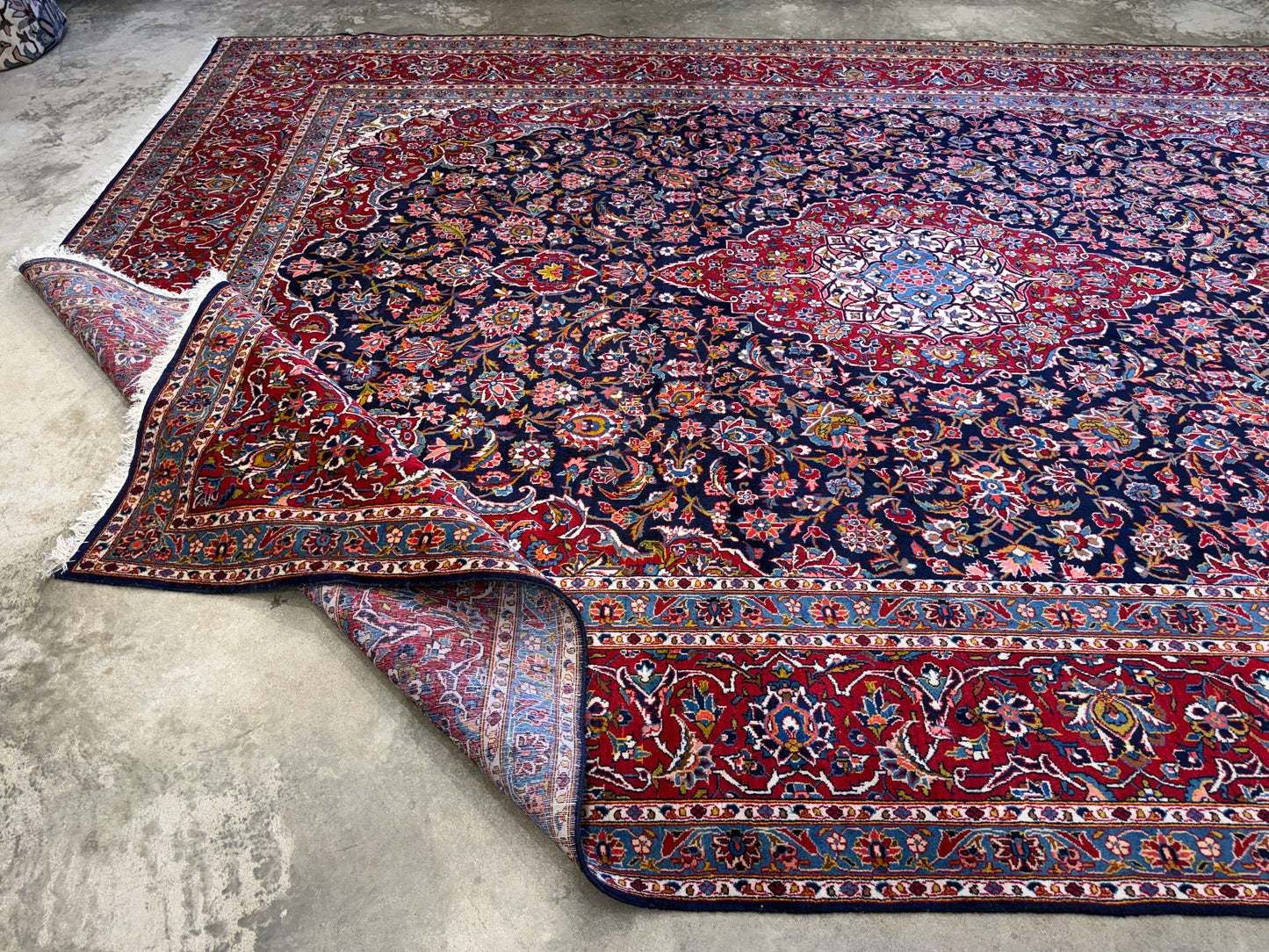 Hand-Knotted Persian Kashan Rug - 9’11”x14’3”