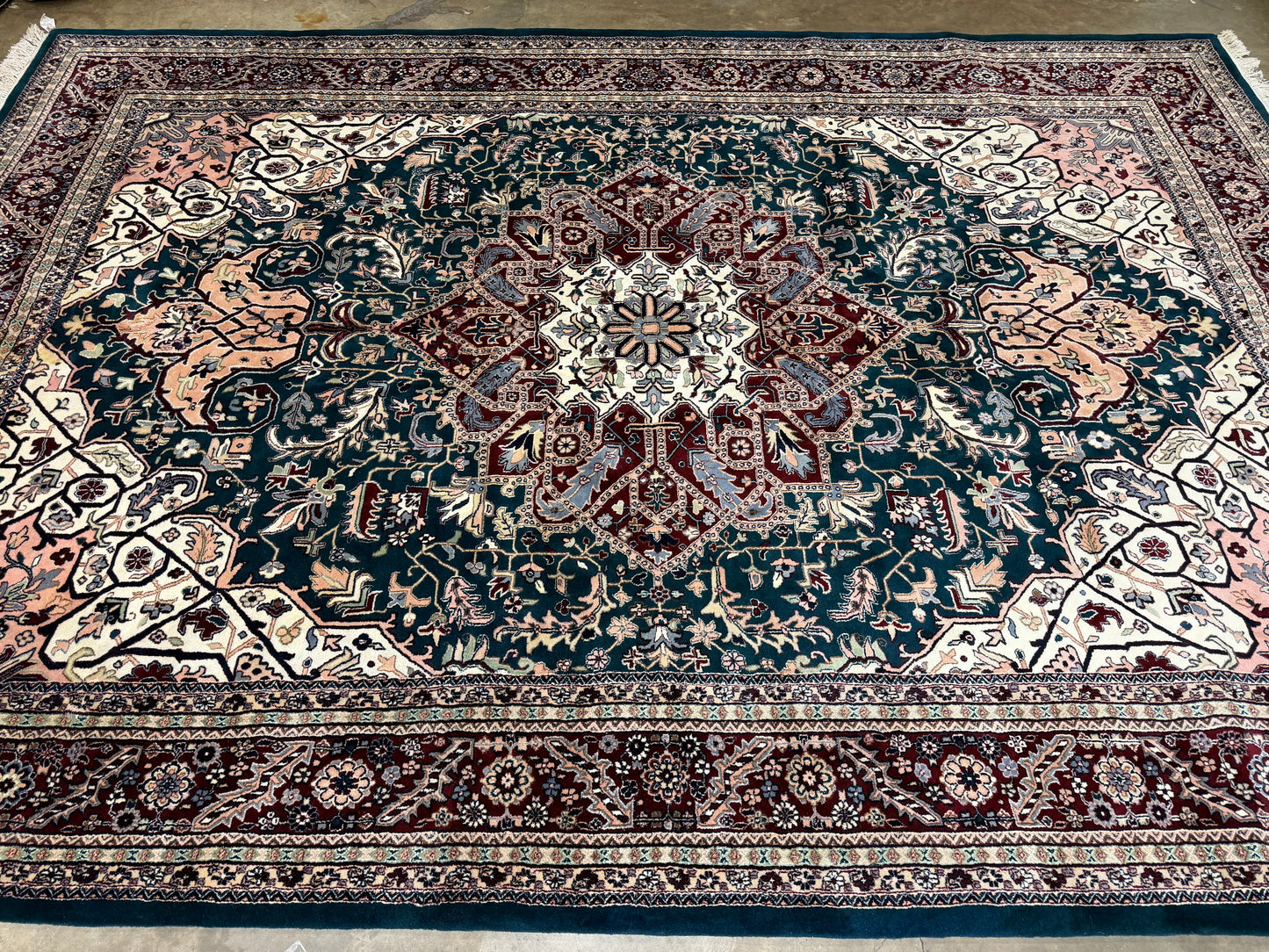9’9”x13’10” Hand-Knotted Wool IndoHeriz Oriental Area Rug