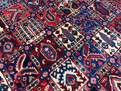 Hand-Knotted Persian Bakhtiari Rug - 9’11”x12’1”