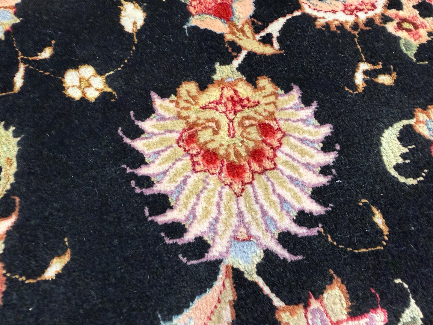 10’ Diameter Very Fine Hand-Knotted Wool & Silk Round Tabriz Persian Rug - 10x10 Handmade Carpet