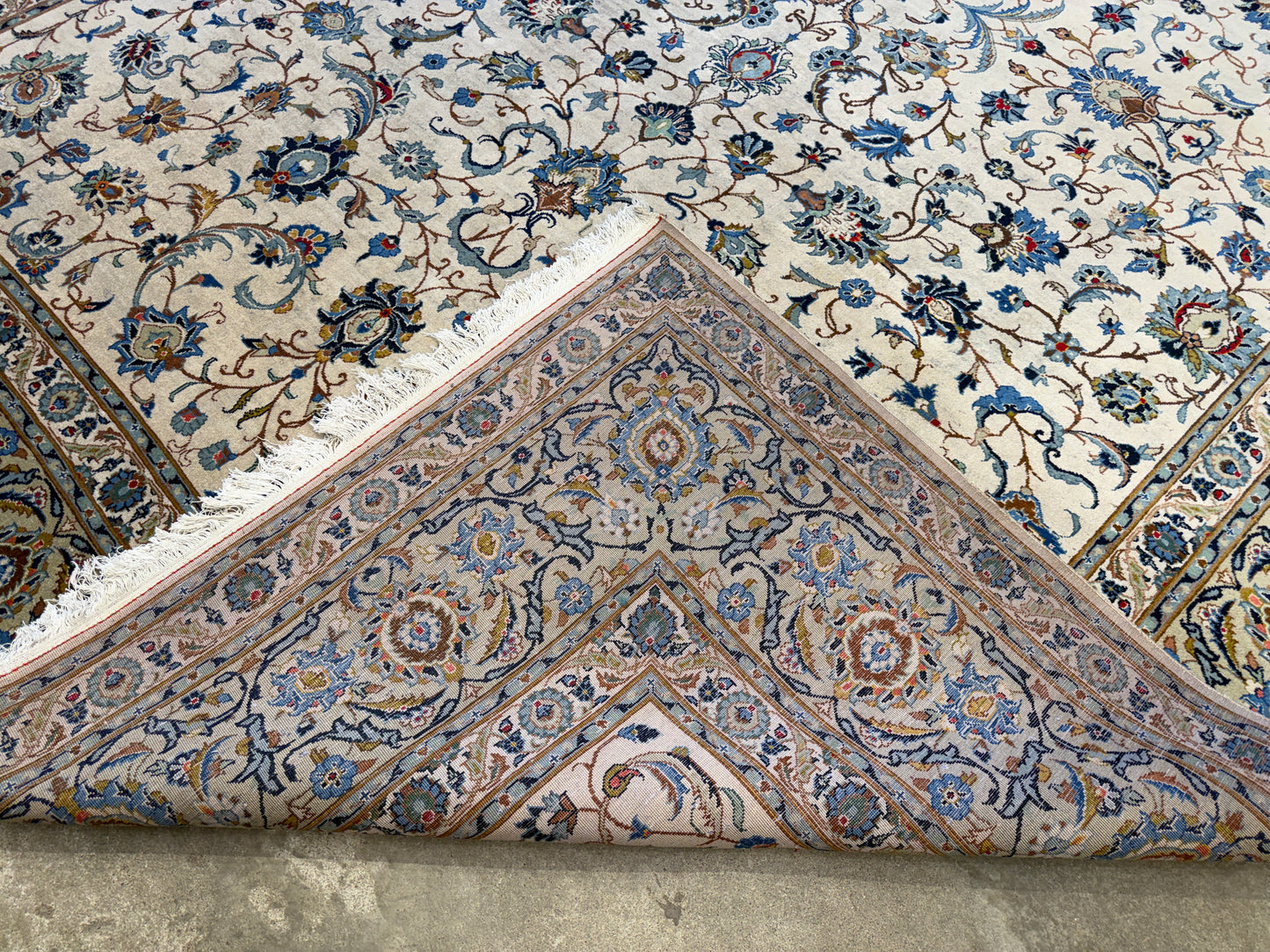 9’6”x12’6” Hand-Knotted Persian Kashan Area Rug