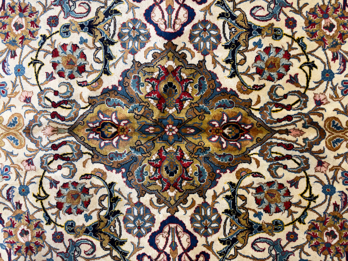 Hand-Knotted Persian Kashan Rug - 10’6”x14’8”