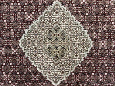6’ Diameter Hand-knotted Wool Round Area Rug - Handmade Carpet 6x6 Burgandy Mahi Design
