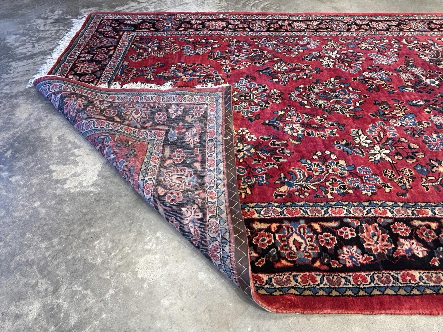 5’7”x14’8” Antique Hand-knotted Wool Sarouk Runner Rug - Handmade Red 5x14