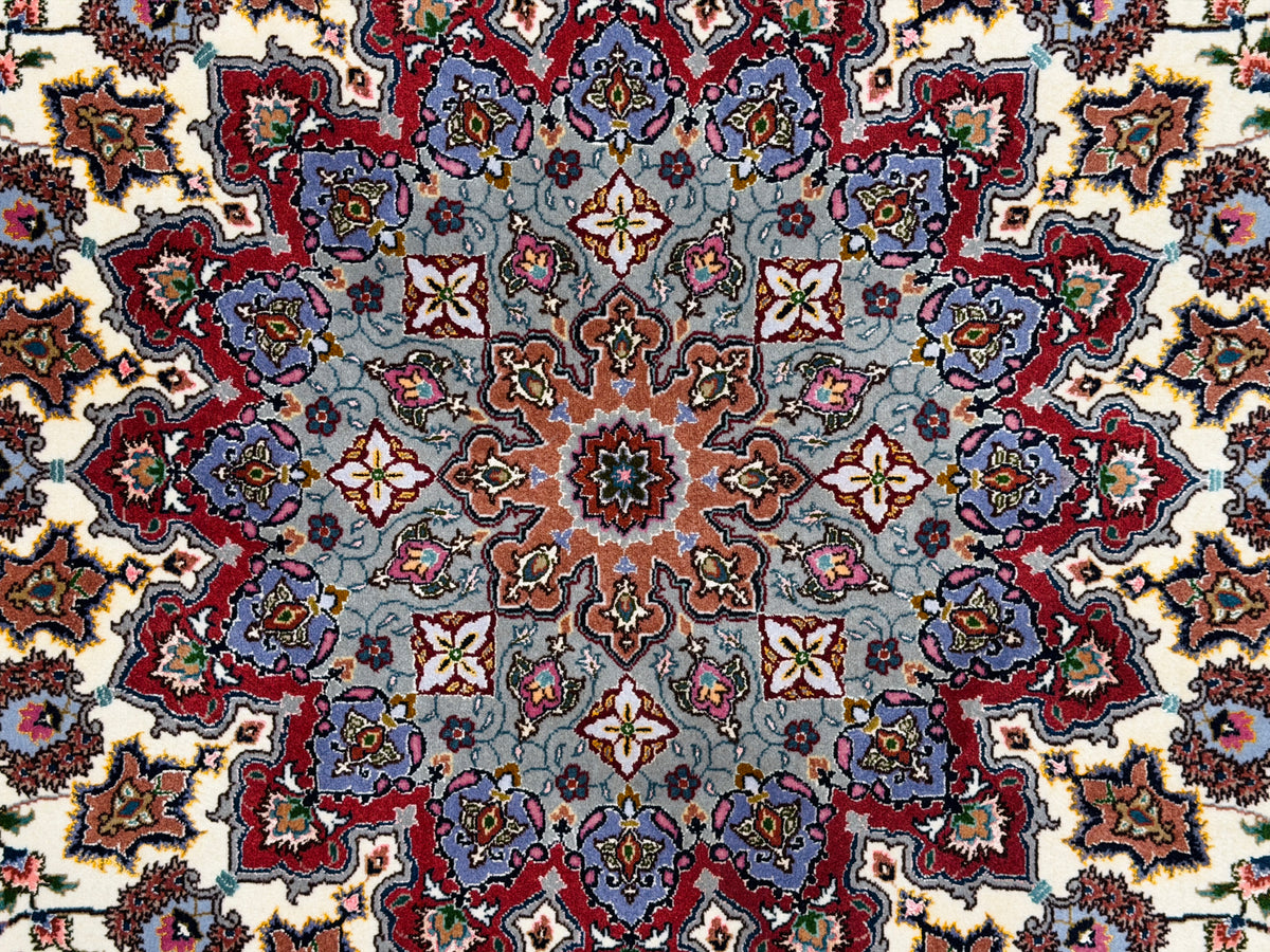 Hand-Knotted 50 Raj Persian Tabriz Rug - 6'9"x9'9"