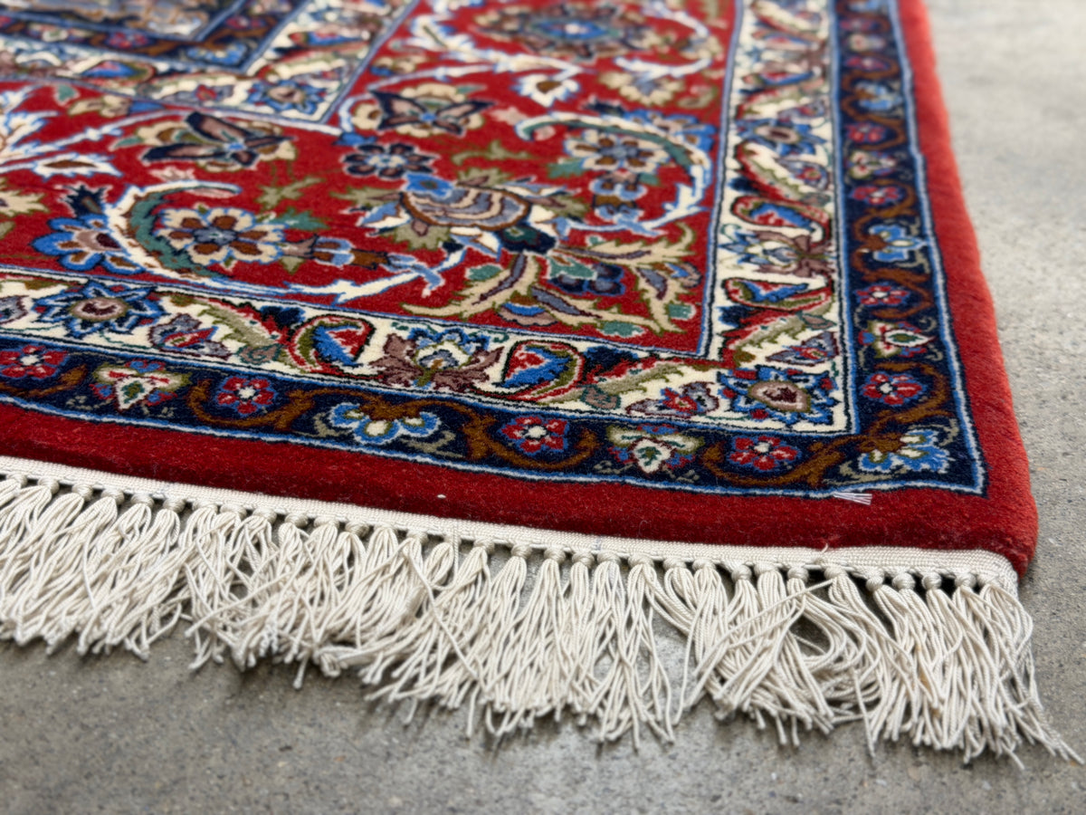 Hand-Knotted Persian Isfahan Rug - 5’x8’