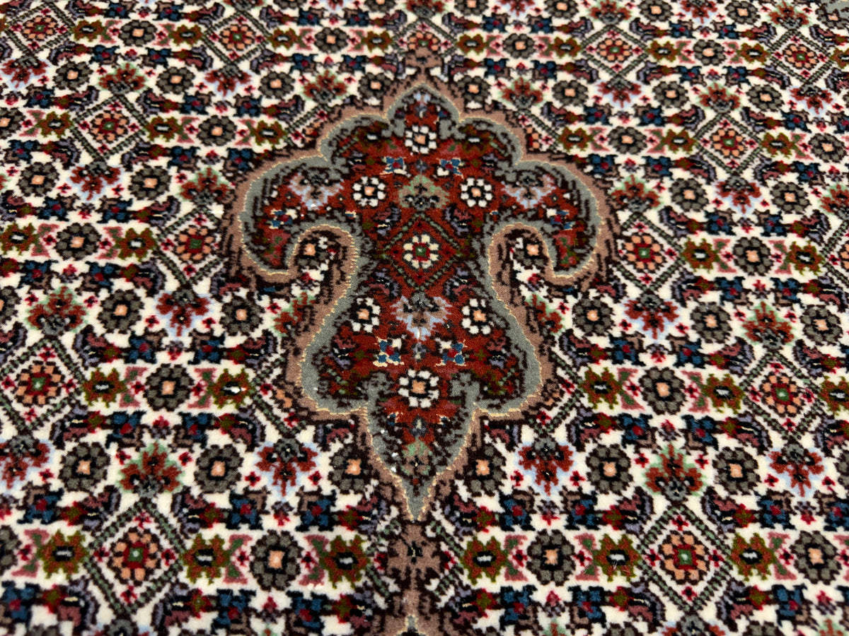 Hand-Knotted Persian Tabriz Mahi  Rug - 5'1"x6'10"