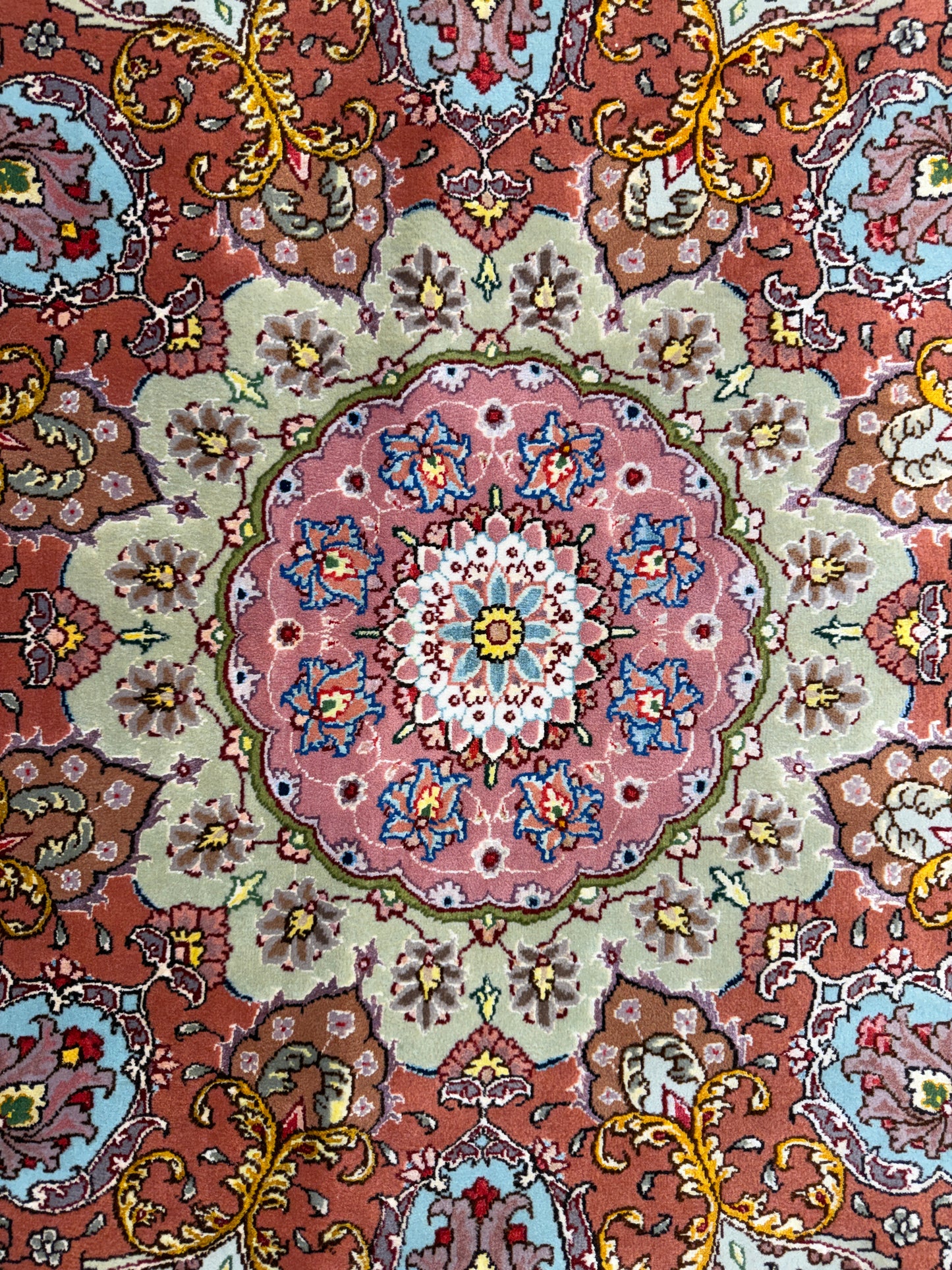 Hand-Knotted 60 Raj Persian Tabriz Rug - 9’10”x13’7”