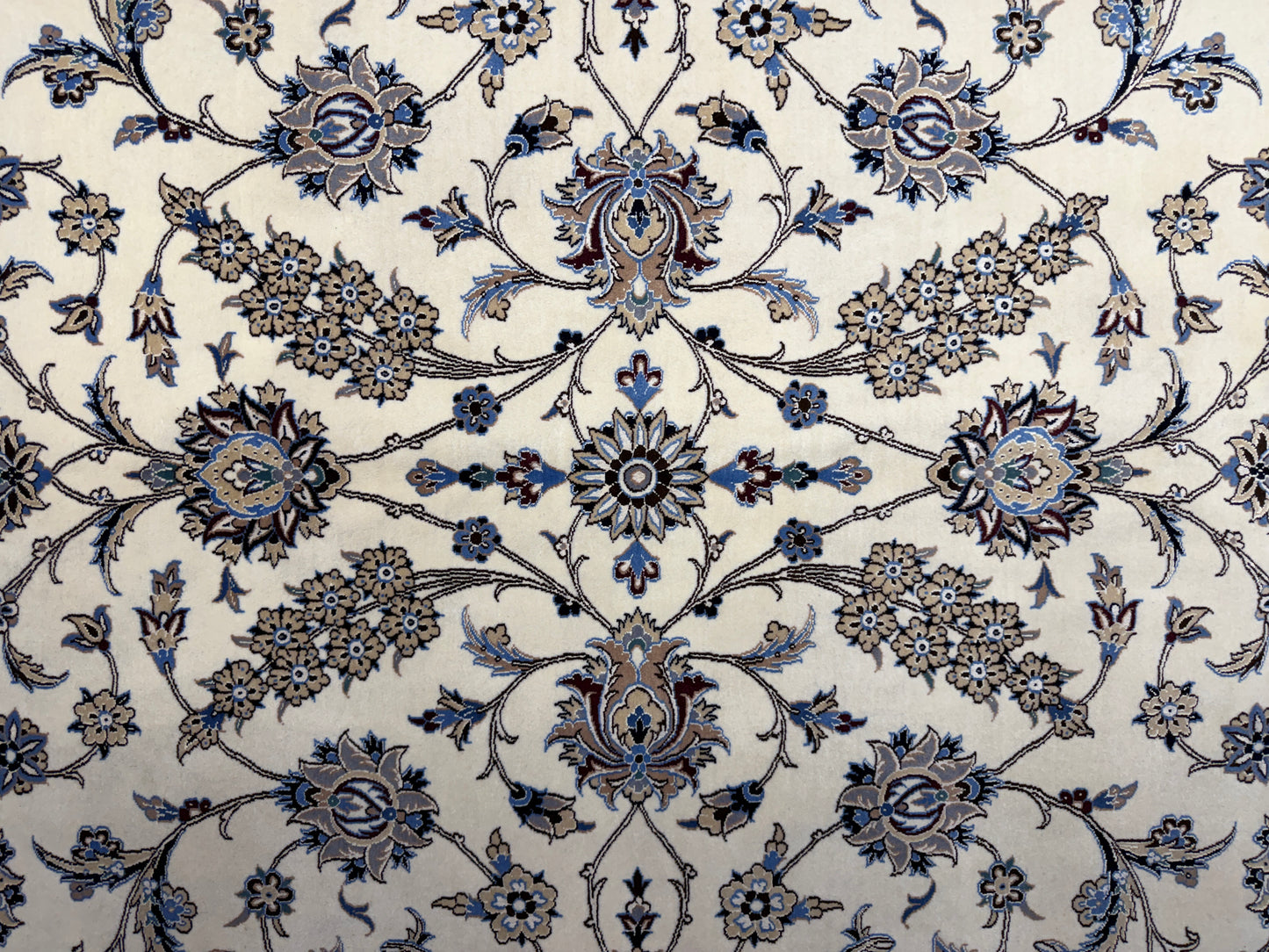 9’10”x12’11” Very Fine Hand-Knotted Persian Nain Signed Area Rug