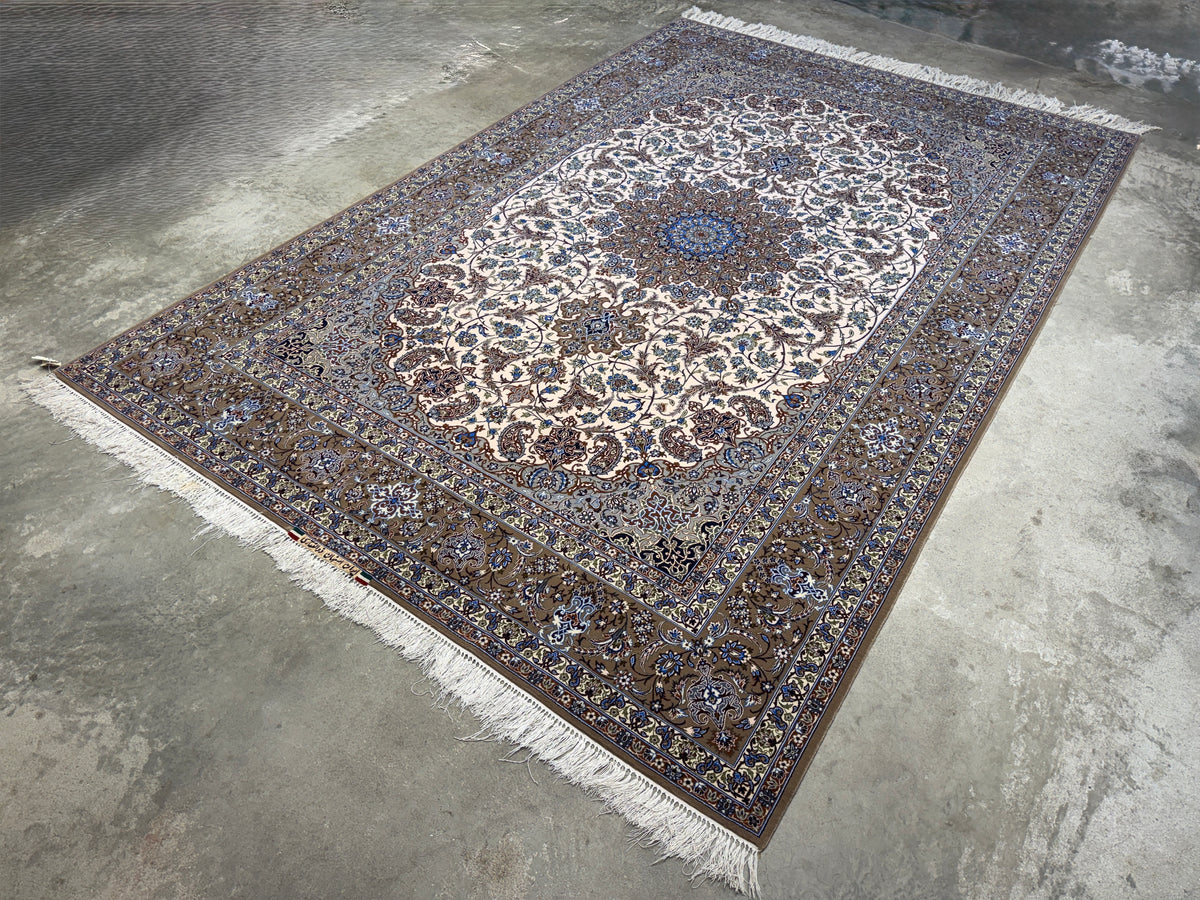 Hand-Knotted Persian Isfahan Rug - Signed Zolfaghari - 6’9”x10’6”