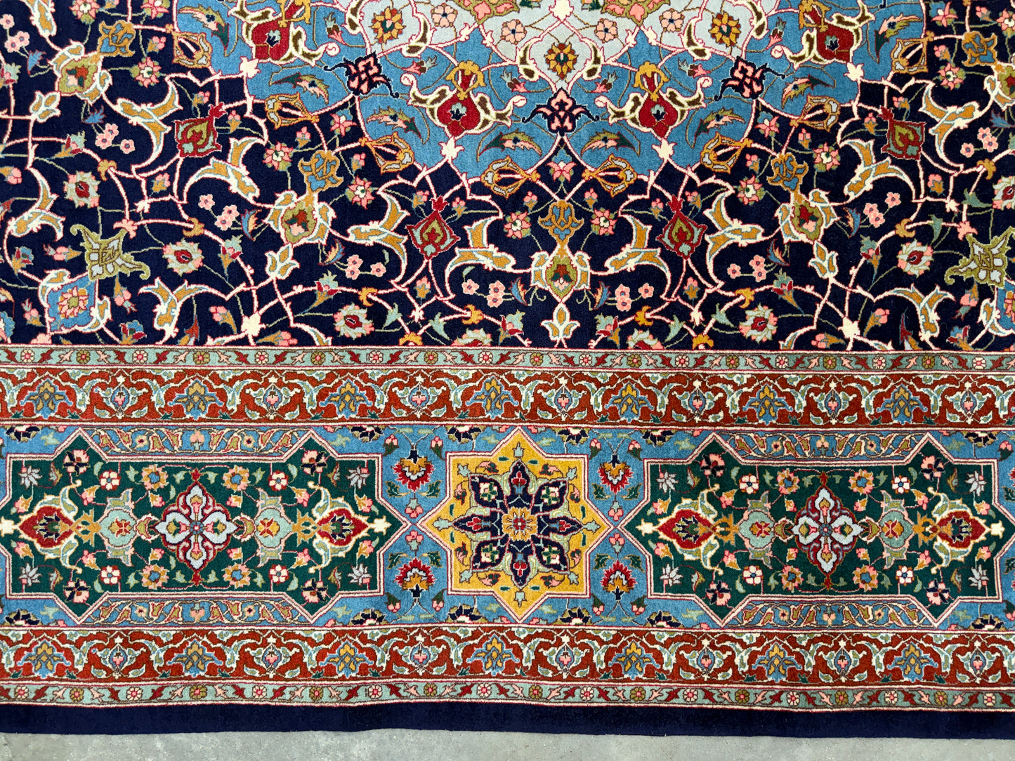 Hand-Knotted 60 Raj Persian Tabriz Rug - Dome Design - 9’8”x12’10”