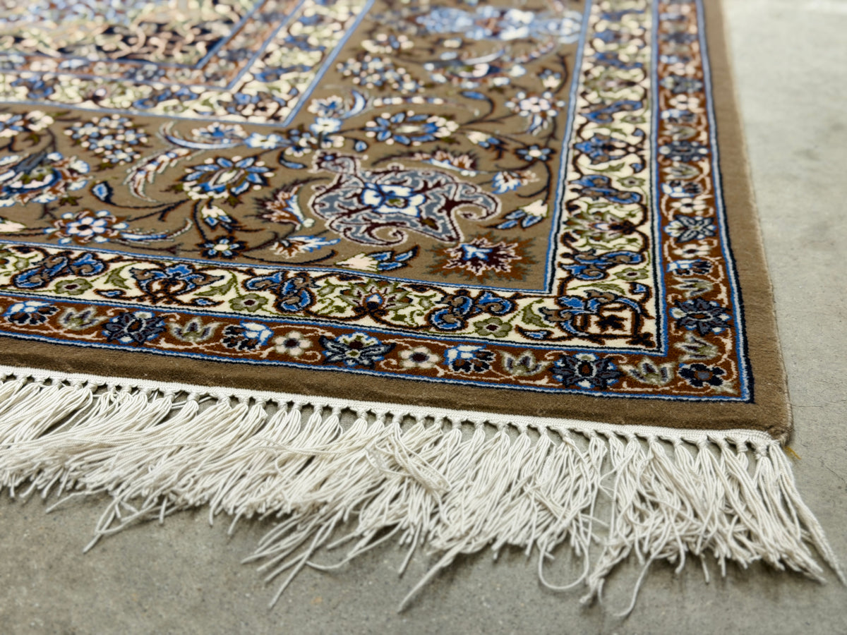 Hand-Knotted Persian Isfahan Rug - Signed Zolfaghari - 6’9”x10’6”