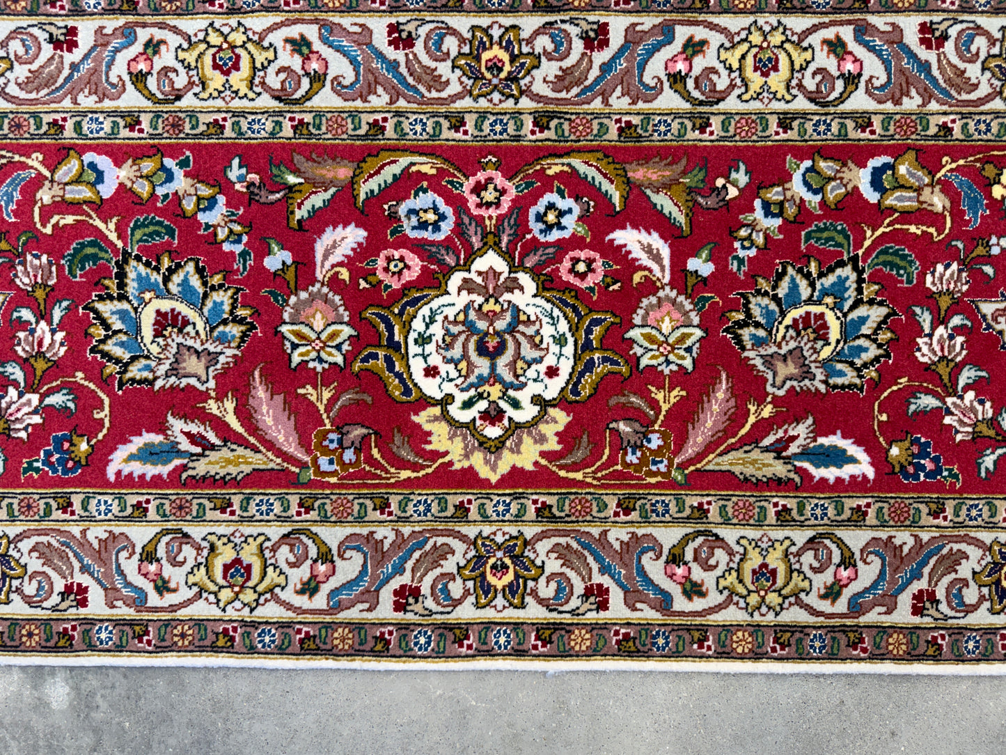 Hand-Knotted 60 Raj Persian Tabriz Rug - 9’10”x13’8”