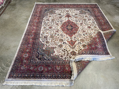 8’2”x9’11” Hand-Knotted Indo Kashan Area rug