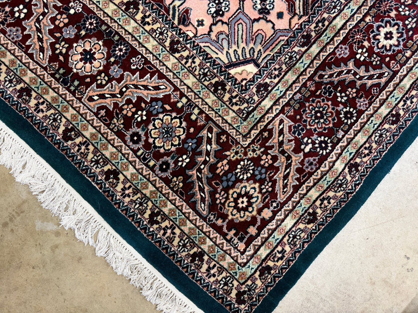 9’9”x13’10” Hand-Knotted Wool IndoHeriz Oriental Area Rug