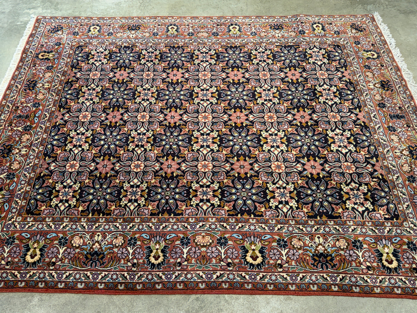5’8”x7’8” Hand-Knotted Handmade Wool Persian Bidjar Area Rug