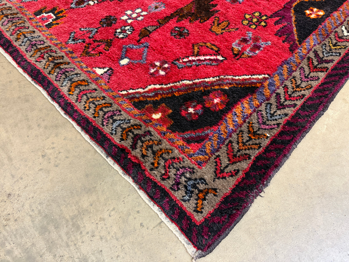 Hand-Knotted Persian Hamadan Rug - 5'3”x7’2”