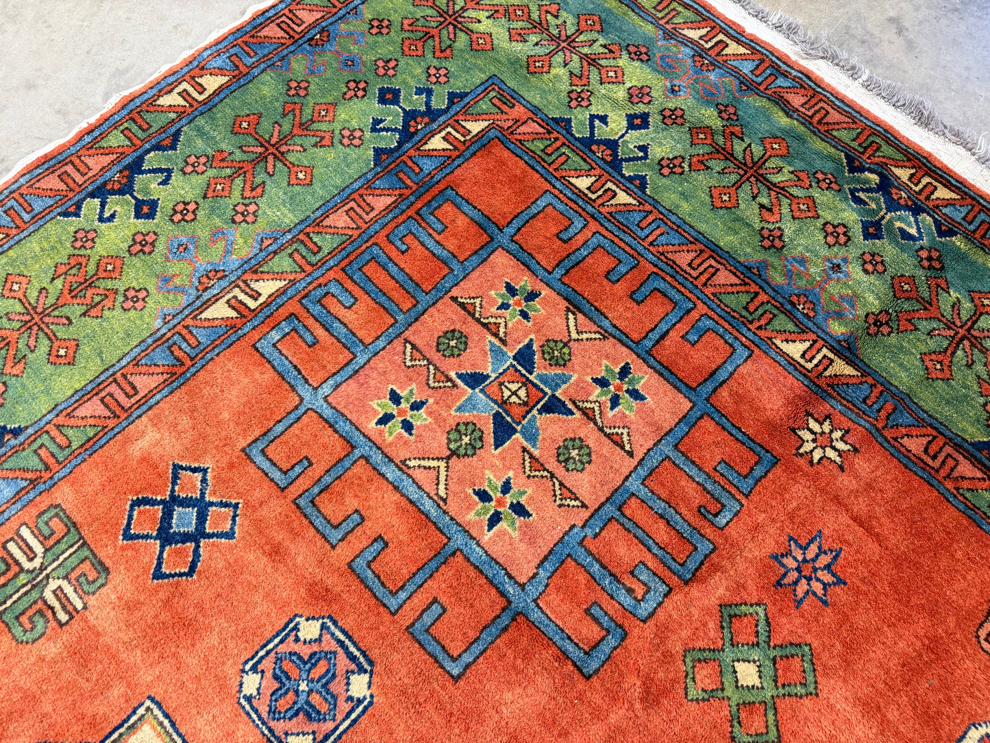 8’10”x11’ Hand-Knotted Wool Kazak Area Rug