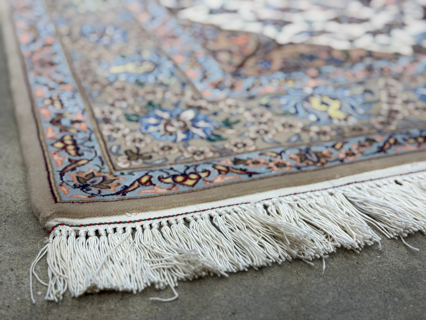 Hand-Knotted Persian Isfahan Rug -Garden of Birds- 3’7”x5’5”