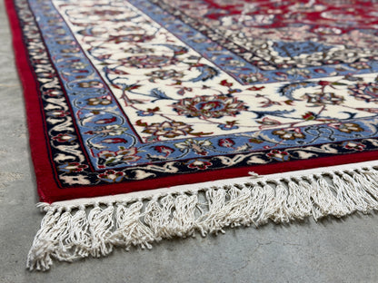 Hand-Knotted Persian Isfahan Rug - Signed Enteshari - 6'7"x9'10"