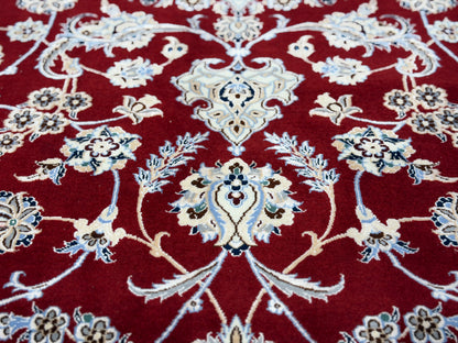 Hand-Knotted 6 La Persian Nain Rug - 6'7"x9'6"