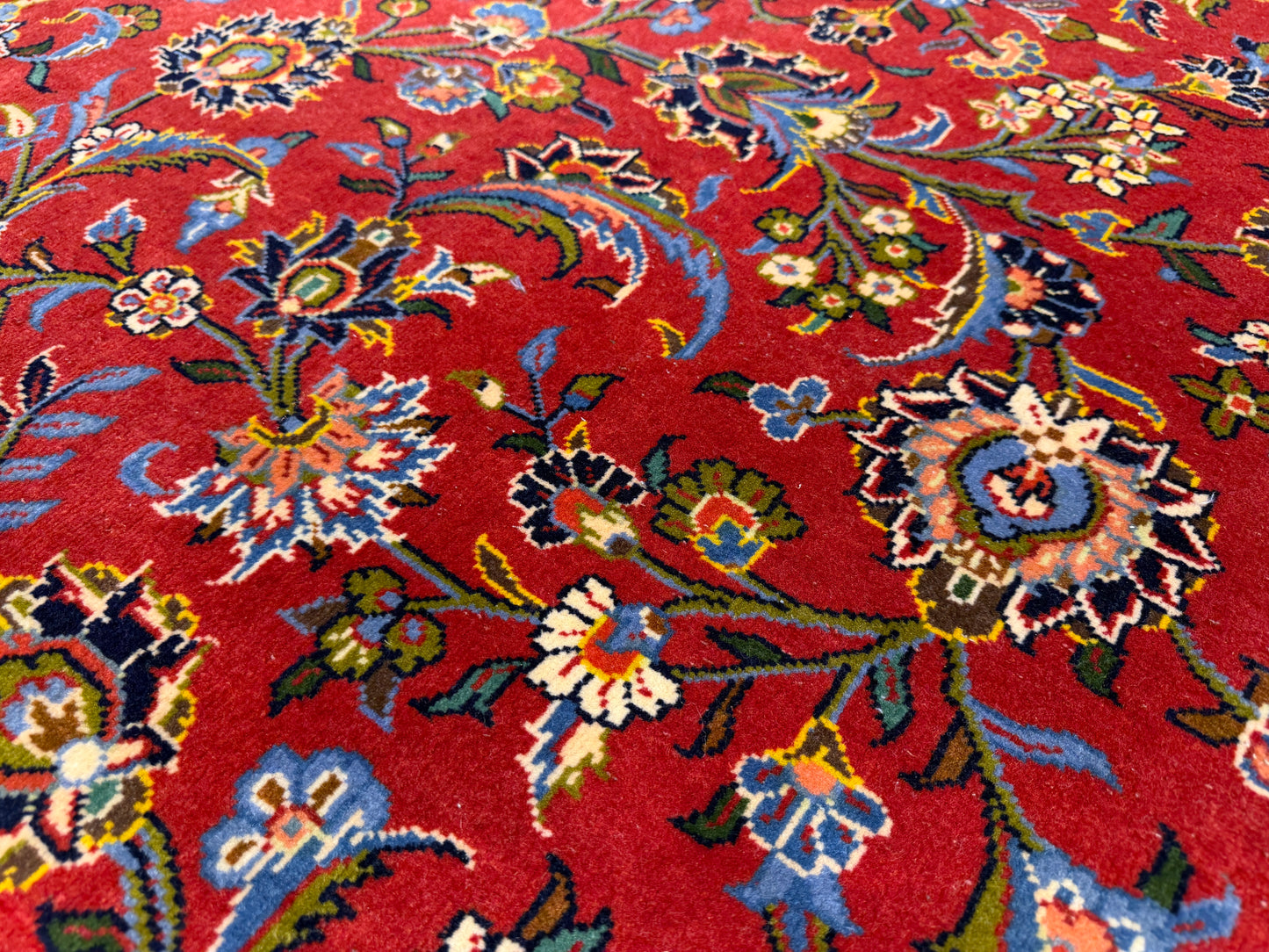 Hand-Knotted Persian Kashan Rug - 9’11”x13’
