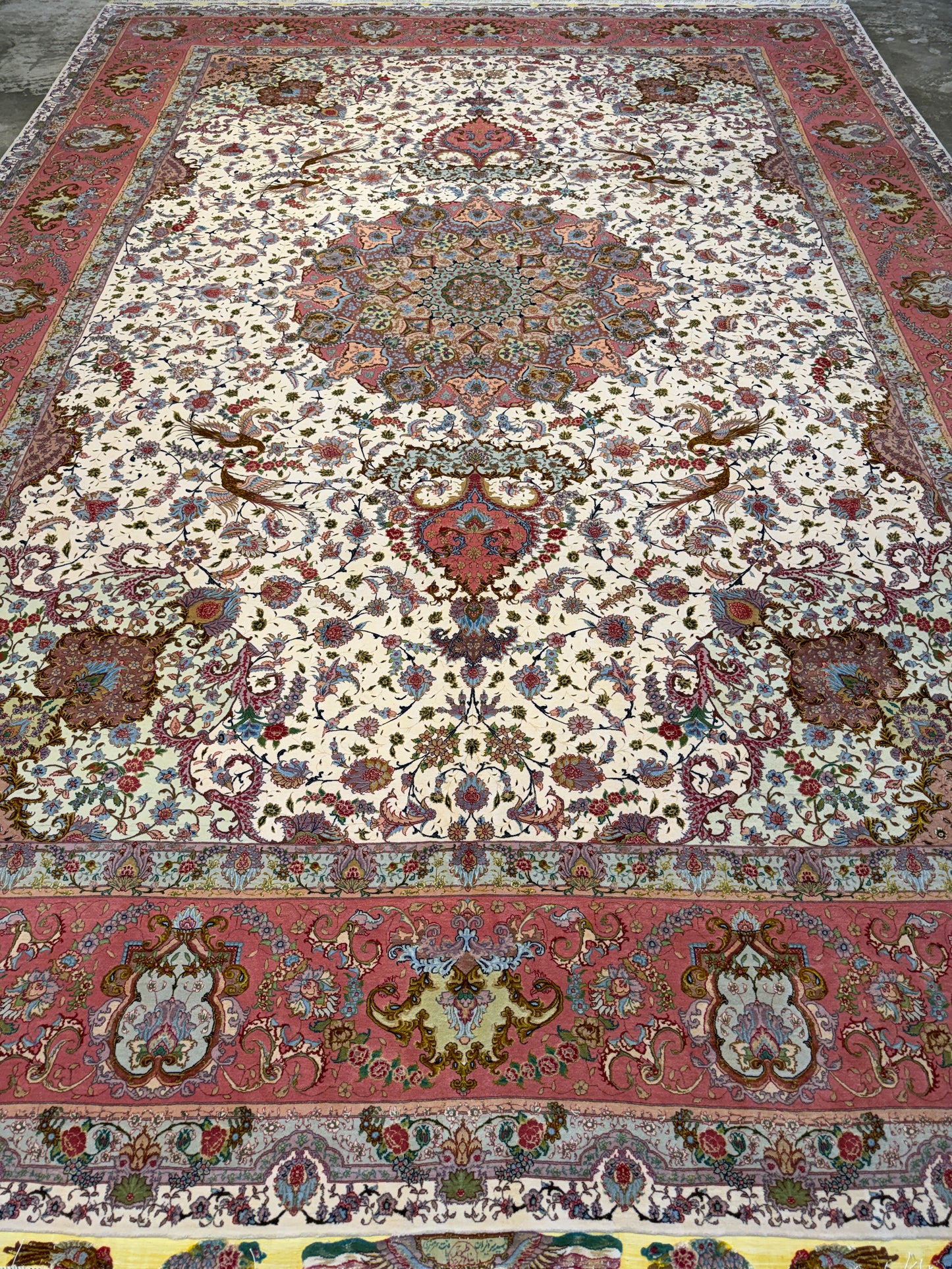 9’9”x13’9” Very Fine Hand-Knotted Persian Tabriz 80 Raj Signed Area Rug