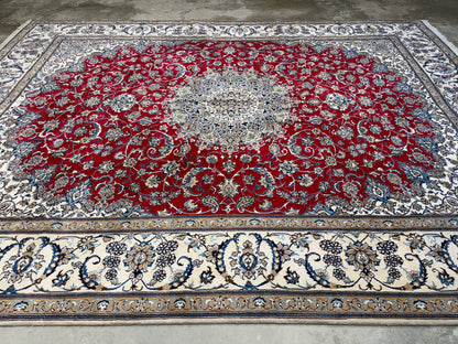 Hand-Knotted Persian Nain Rug - Signed Habibian - 9’6”x12’9”