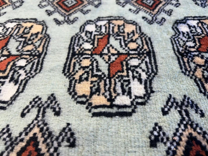 4’x6’ Hand-knotted Bokhara Area Rug