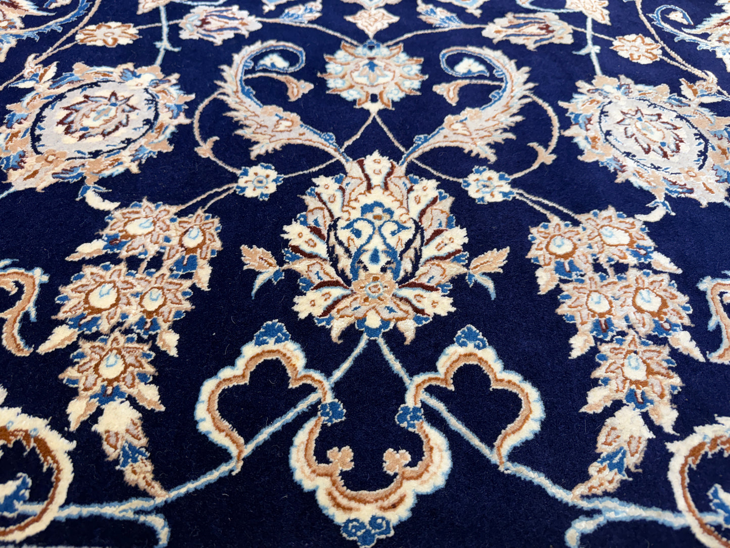 Hand-Knotted 4 La Persian Nain Rug - Signed Habibian - 10'4"x14'3"