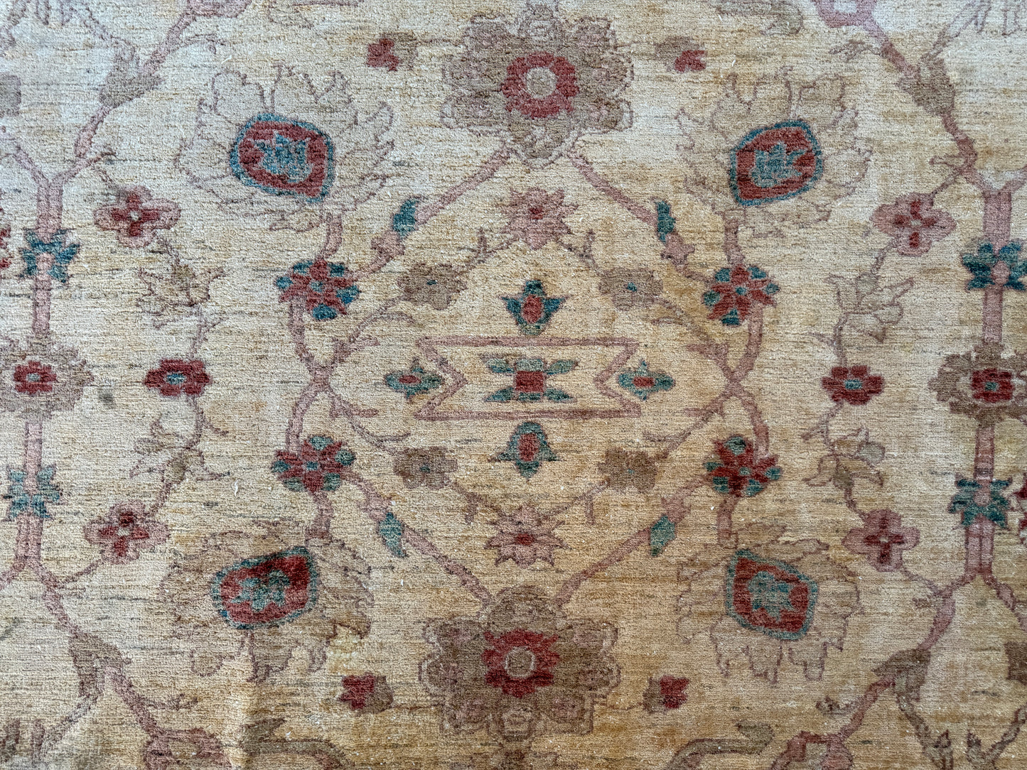 Hand-knotted Oushak Rug - 12’x15’