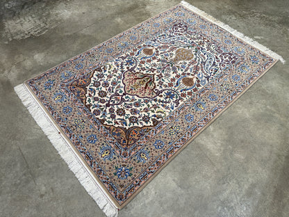 Hand-Knotted Persian Isfahan Rug -Garden of Birds- 3’7”x5’5”