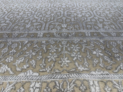 7’9”x10’ Hand-Knotted Carved Wool & Silk All-Over Area Rug