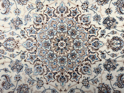 Hand-Knotted 6 La Persian Nain Rug - 4’11”x7’2”