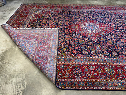 Hand-Knotted Persian Kashan Rug - 9’11”x14’3”