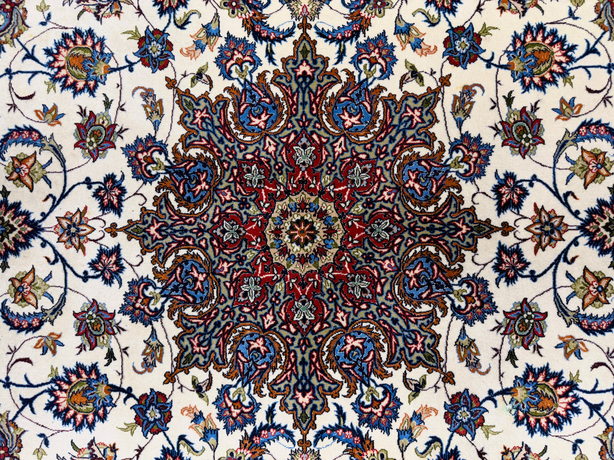 Hand-Knotted Persian Isfahan Rug - Signed Qorbani -  6’9”x10’3”