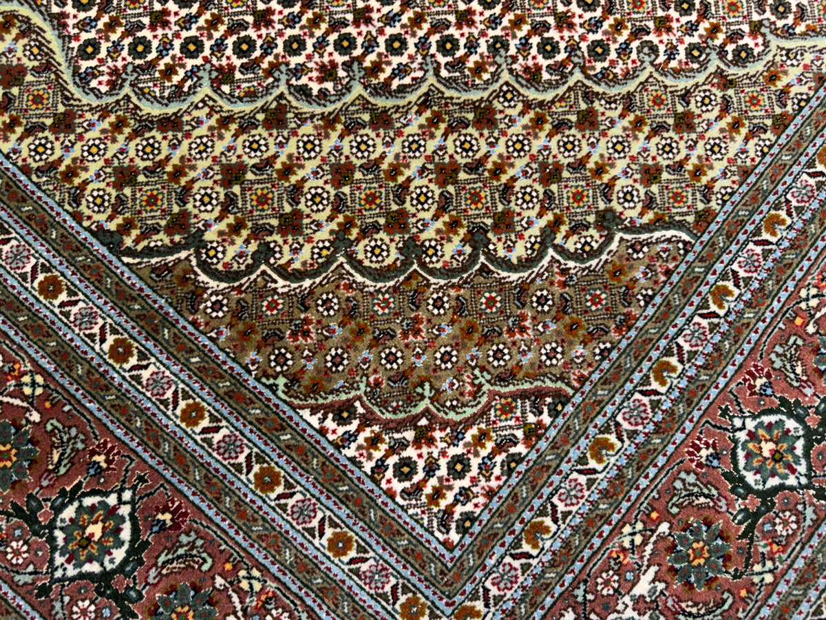 Hand-Knotted Persian Tabriz Mahi Rug - 5'2"x6'4"