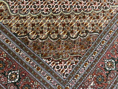 Hand-Knotted Persian Tabriz Mahi Rug - 5'2"x6'4"