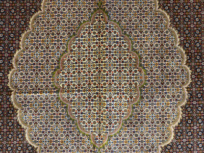9’8”x12’10” Fine Hand-Knotted Persian Tabriz Mahi Area Rug