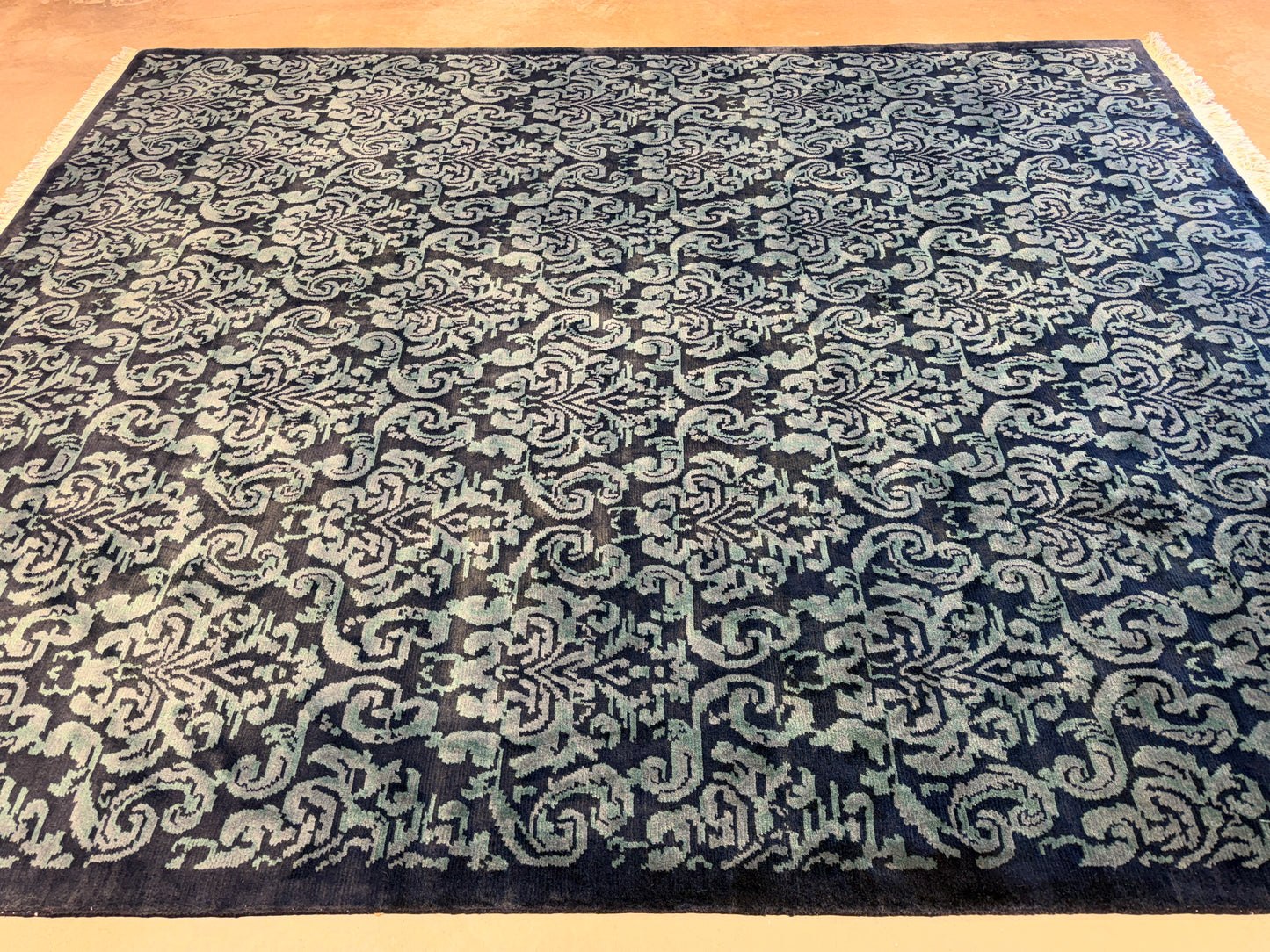 7’11”x9’9” Hand-Knotted Wool Contemporary Area Rug