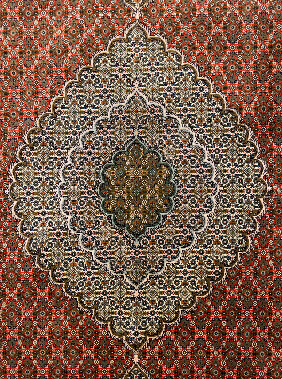 Hand-Knotted Persian Tabriz Mahi Rug - 6'6"x9'6"