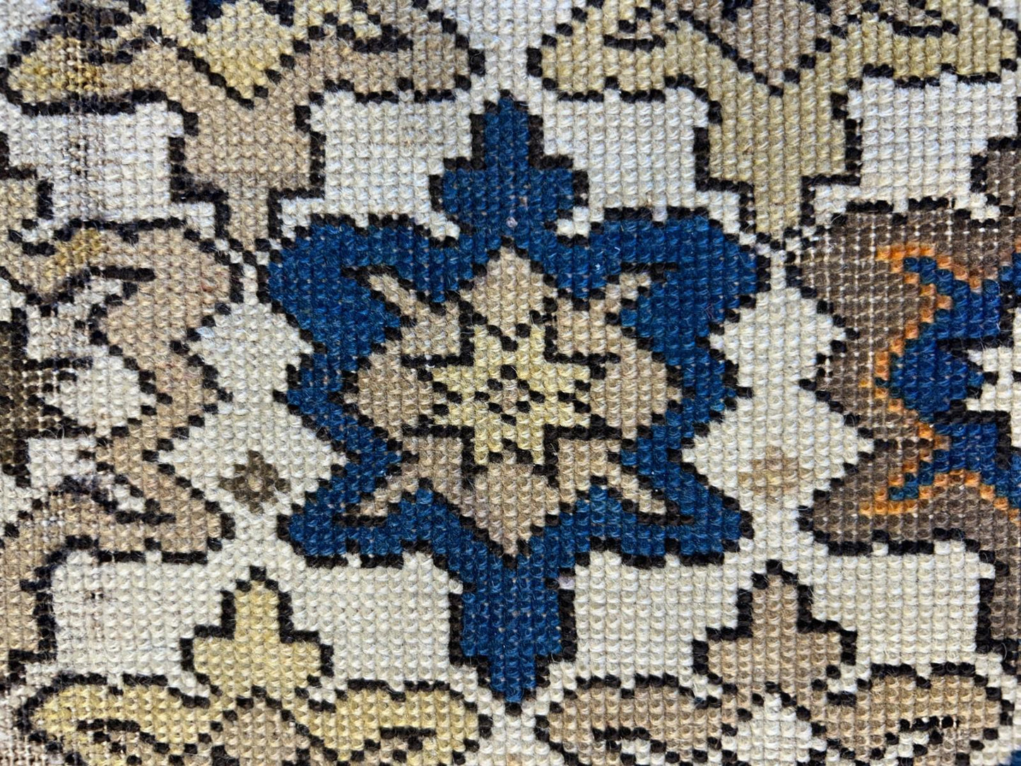 3'9"x5' Antique Hand-knotted Wool Caucasian Area Rug - Handmade 4x5 Carpet