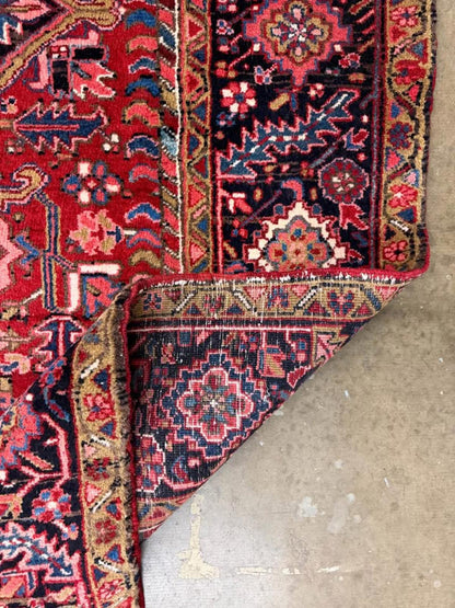 8’7”x11’ Hand-Knotted Wool Heriz Rug