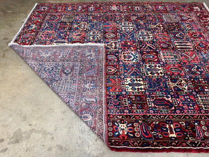 Hand-Knotted Persian Bakhtiari Rug - 9’11”x12’1”